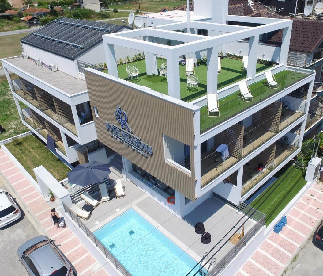 Four Reasons Aparthotel Paralía Kültér fotó