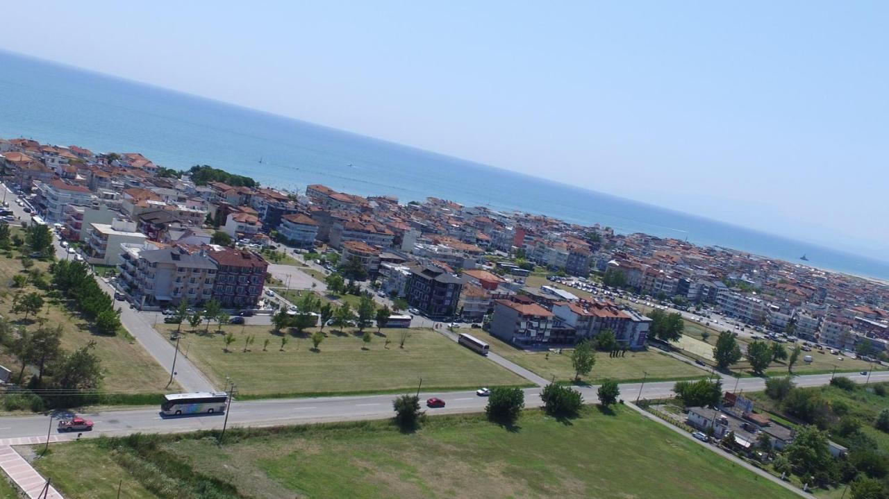Four Reasons Aparthotel Paralía Kültér fotó