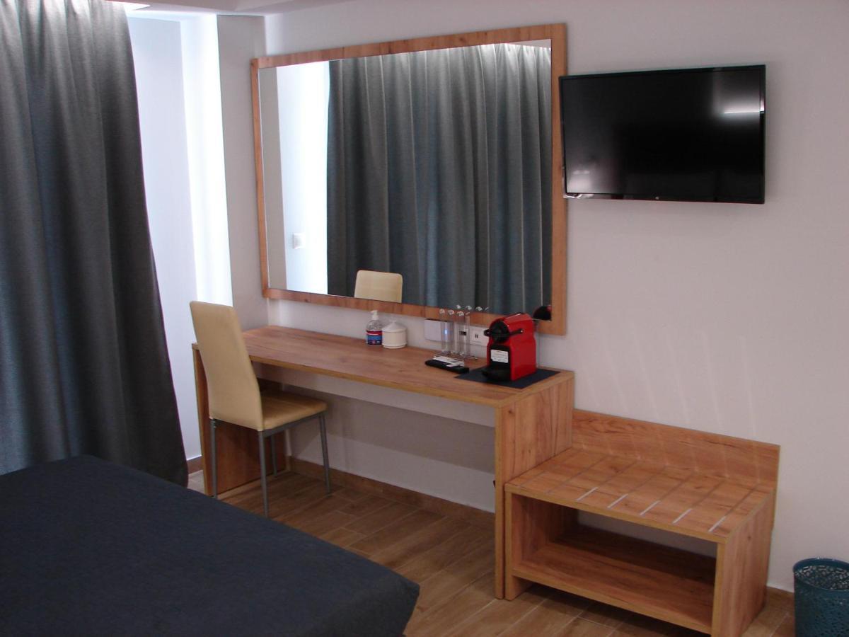 Four Reasons Aparthotel Paralía Kültér fotó