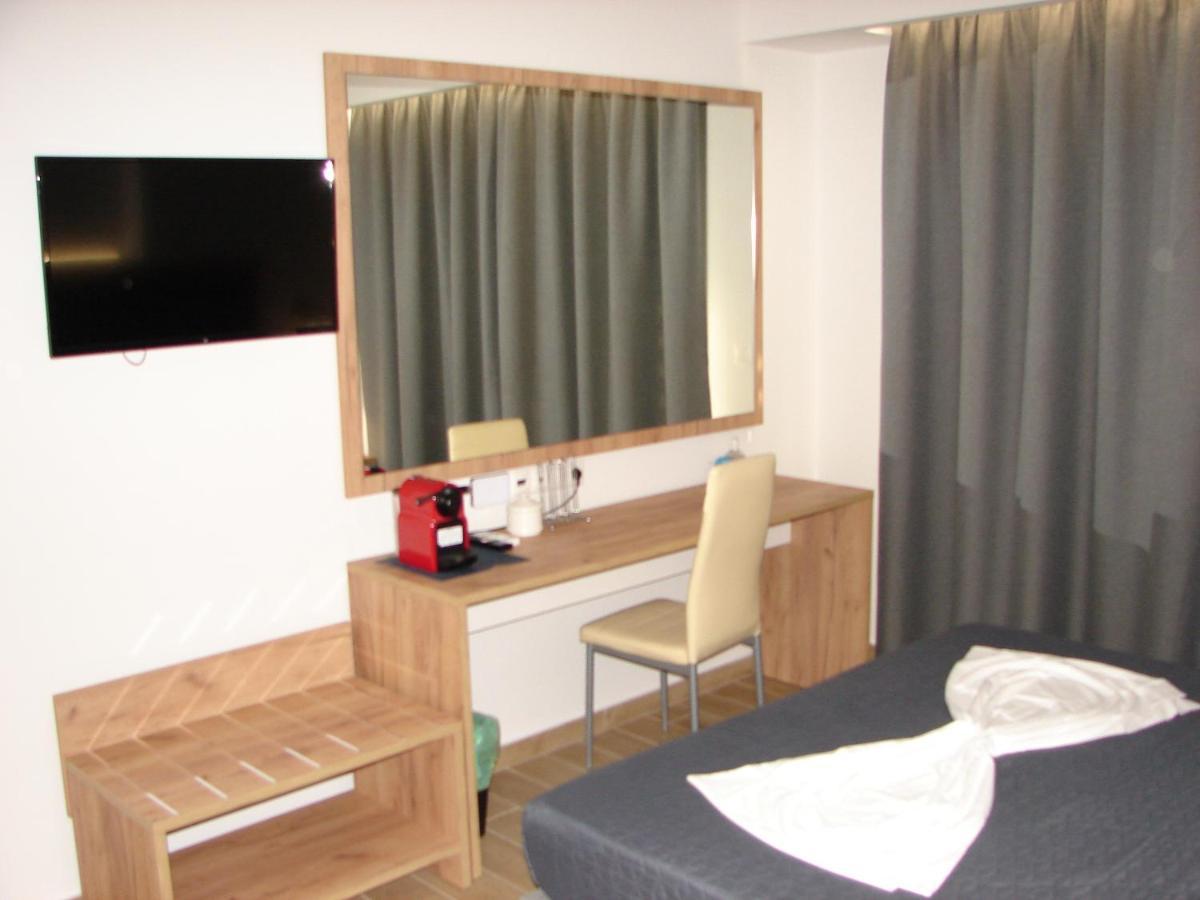 Four Reasons Aparthotel Paralía Kültér fotó